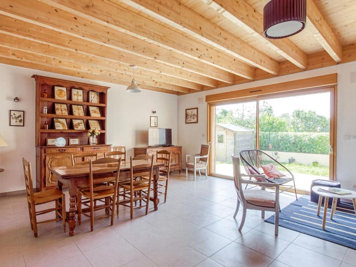 Pleasant Cottage In Challerange Buitenkant foto